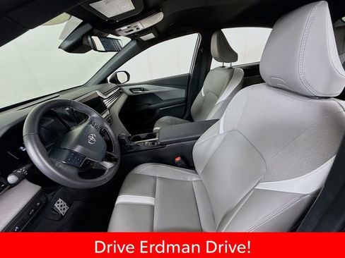 Certified 2025 Toyota Camry SE w/ Convenience Package FWD image 6
