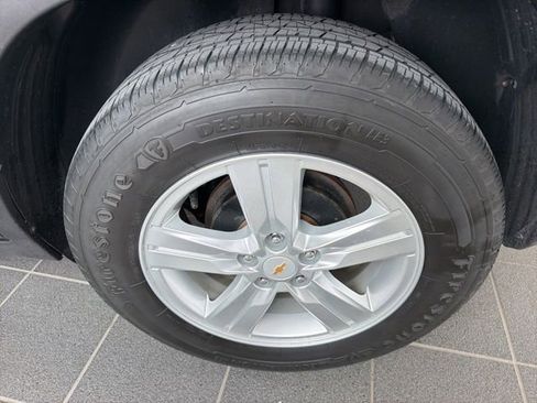Used 2019 Chevrolet Trax LT w/ LT Convenience Package FWD image 6