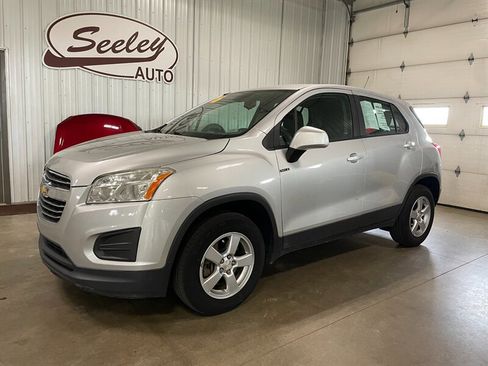 Used 2016 Chevrolet Trax LS AWD/4WD image 1