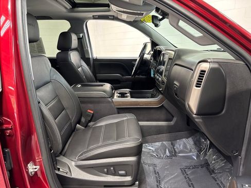 Used 2018 GMC Sierra 1500 Denali w/ Denali Ultimate Package AWD/4WD image 11