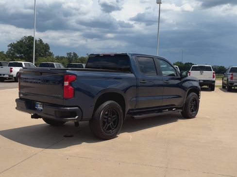 Used 2020 Chevrolet Silverado 1500 Custom w/ Custom Value Package AWD/4WD image 8