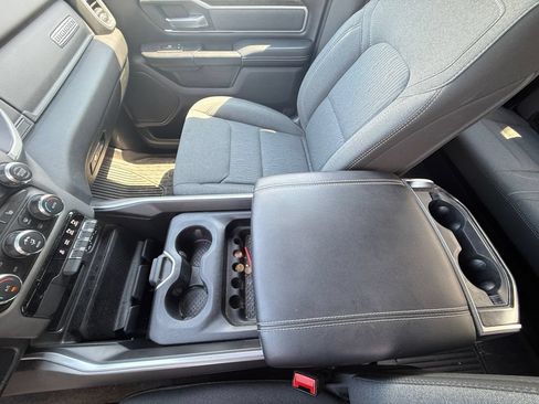 Used 2022 RAM 1500 Big Horn AWD/4WD image 30