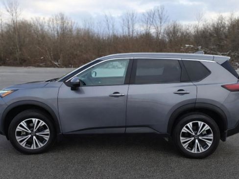 Used 2021 Nissan Rogue SV image 7