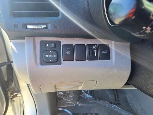 Used 2009 Toyota Highlander Limited AWD/4WD image 43