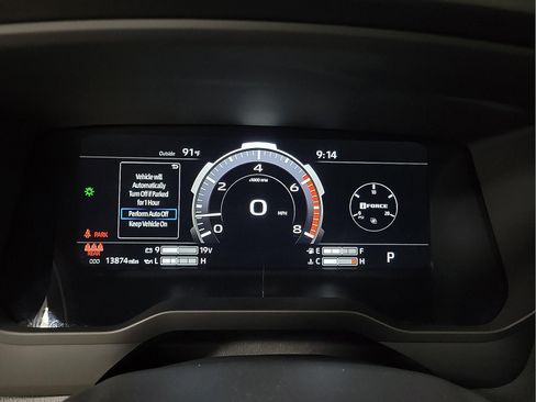 Used 2024 Toyota Tundra Limited w/ Power Package AWD/4WD image 16