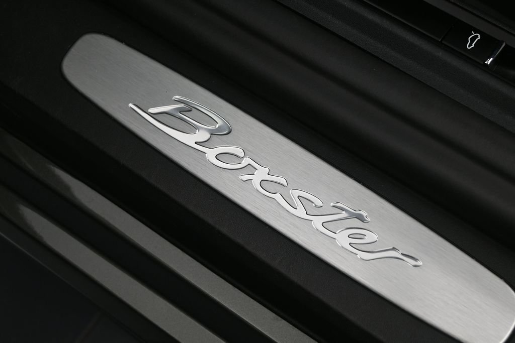 Used 2021 Porsche 718 Boxster RWD image 33