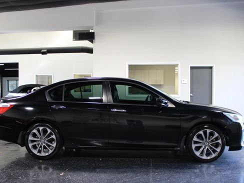 Used 2014 Honda Accord Sport image 2