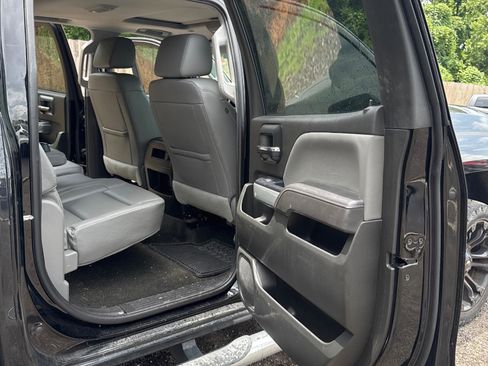Used 2017 Chevrolet Silverado 1500 LTZ Z71 w/ LTZ Plus Package AWD/4WD image 20