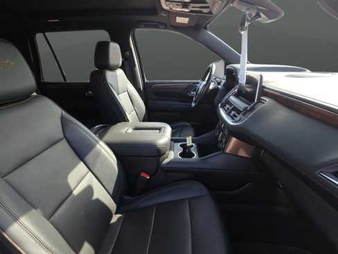 Used 2022 Chevrolet Tahoe High Country AWD/4WD image 26