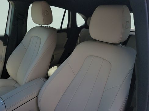 Certified 2025 Mercedes-Benz GLA 250 image 18