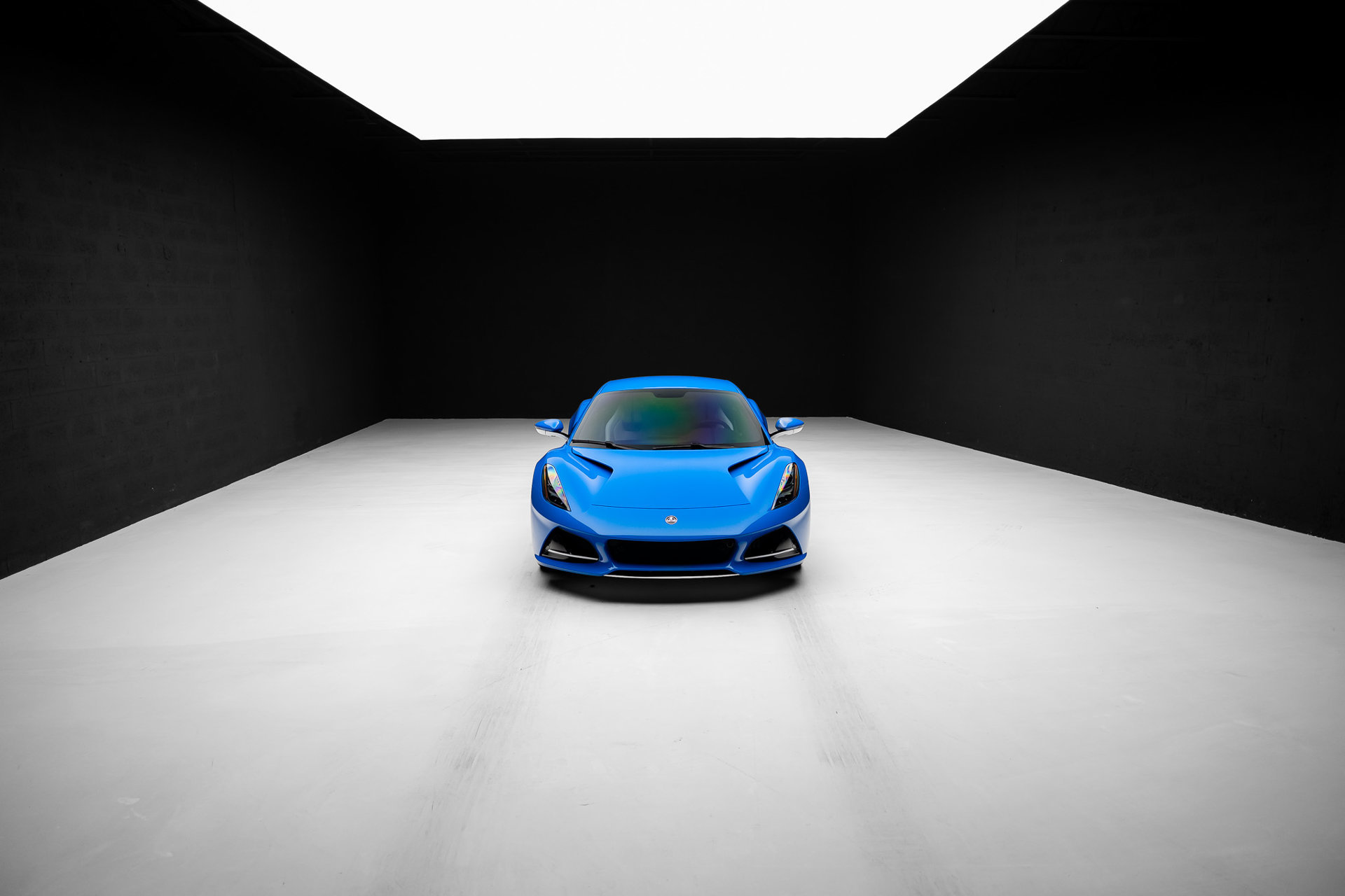 Used 2025 Lotus Emira RWD image 73