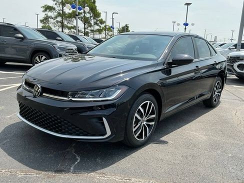 New 2026 Volkswagen Jetta SE FWD image 7