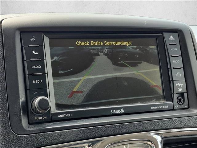 Used 2013 Chrysler Town & Country Touring FWD image 14