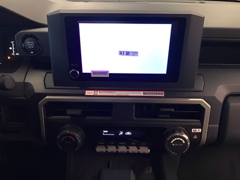 Used 2025 Toyota Tacoma SR RWD image 15