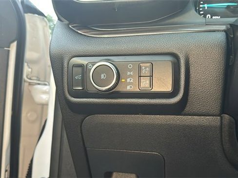 Used 2024 Ford Explorer Limited image 14