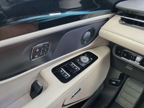 New 2025 Lincoln Nautilus Premier w/ Equipment Group 102A image 14