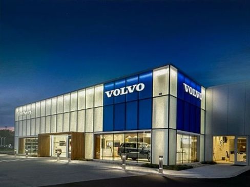 Used 2023 Volvo XC90 T8 Plus image 44