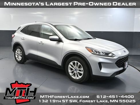 Used 2020 Ford Escape SE FWD image 1