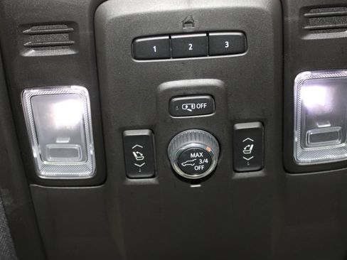 Used 2024 Chevrolet Suburban Premier AWD/4WD image 55