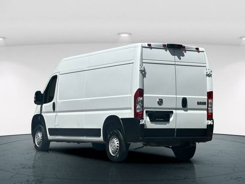 Used 2025 RAM ProMaster 2500 w/ Convenience Group FWD image 5