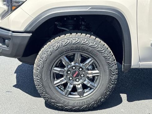 New 2026 GMC Sierra 1500 AT4X AWD/4WD image 23
