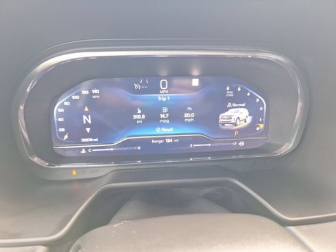 Used 2022 Chevrolet Tahoe LT w/ Luxury Package RWD image 36
