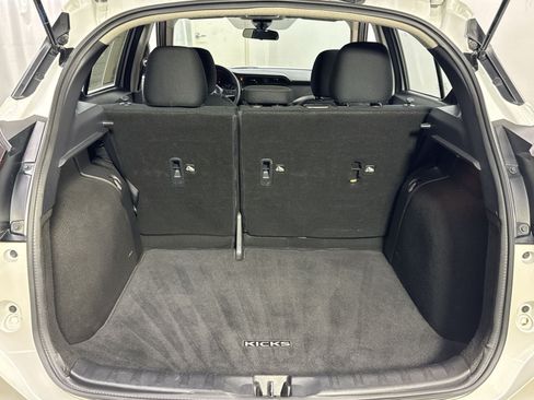 Used 2024 Nissan Kicks SV FWD image 36