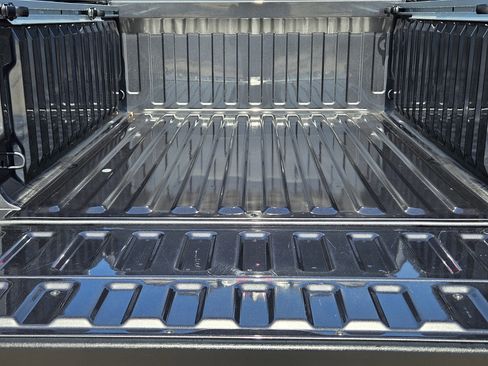 Used 2023 RAM 1500 Limited w/ Body Color Bumper Group AWD/4WD image 24