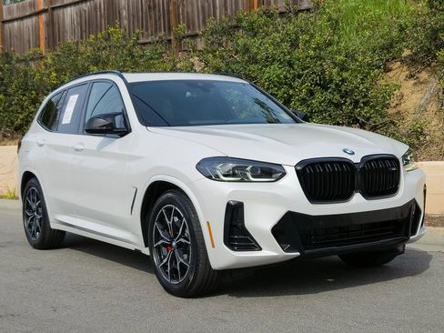 Used 2023 BMW X3 M40i w/ Premium Package image 2