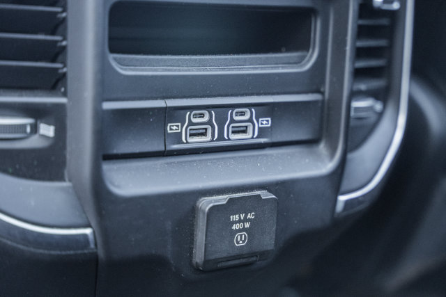 Used 2023 RAM 1500 Laramie AWD/4WD image 42