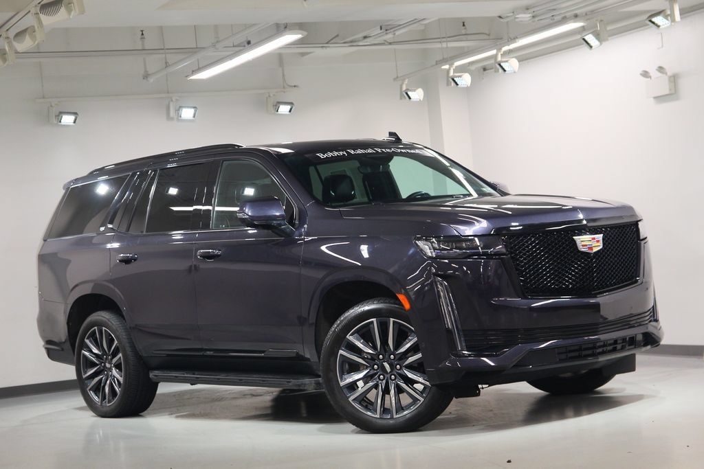 Used 2022 Cadillac Escalade Sport w/ LPO, Floor Liner Package AWD/4WD image 7