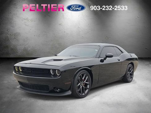 Used 2021 Dodge Challenger GT w/ Blacktop Package RWD image 3