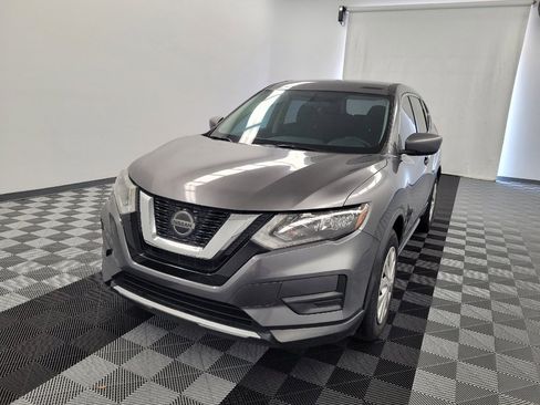 Used 2018 Nissan Rogue S FWD image 15