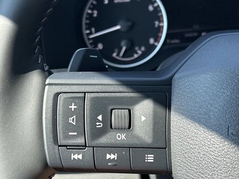 New 2026 Nissan Pathfinder SV w/ Lighting Package FWD image 29