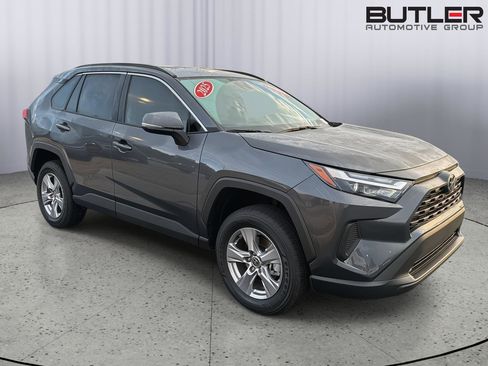 Certified 2025 Toyota RAV4 XLE AWD/4WD image 8