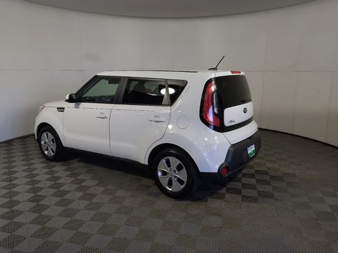 Used 2016 Kia Soul FWD image 3
