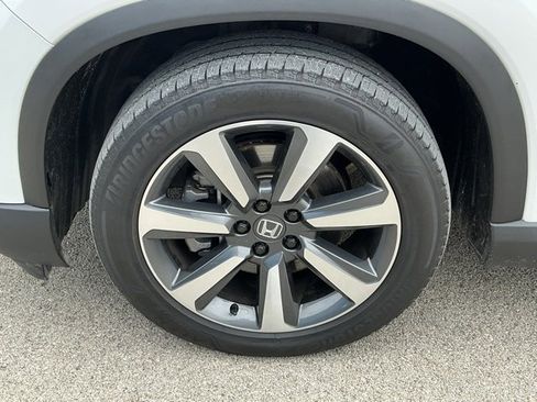 Used 2025 Honda Pilot Elite image 5