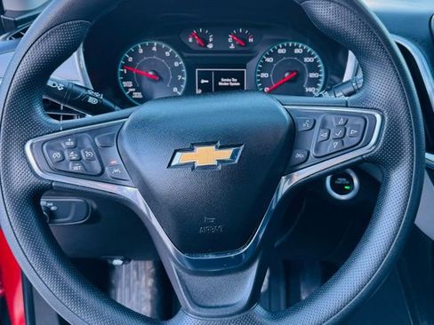 Used 2020 Chevrolet Equinox LS w/ LS Convenience Package image 10