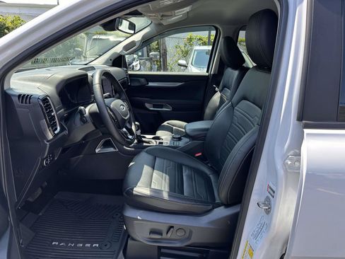 Used 2025 Ford Ranger Lariat w/ Advanced Towing Package AWD/4WD image 14