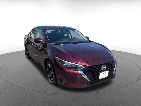 Used 2025 Nissan Sentra SV FWD image 12