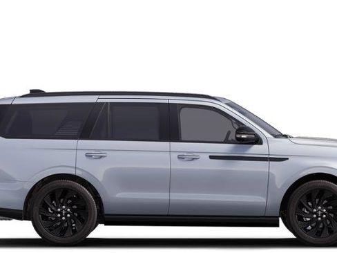 New 2025 Lincoln Navigator Reserve w/ Jet Appearance Package image 28