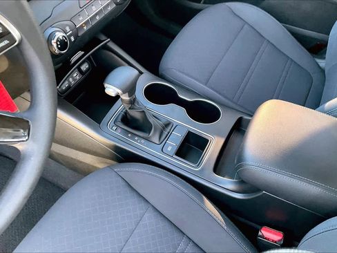 Used 2020 Kia Sorento L image 16