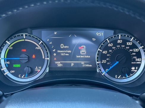 Used 2023 Toyota Highlander XLE image 29