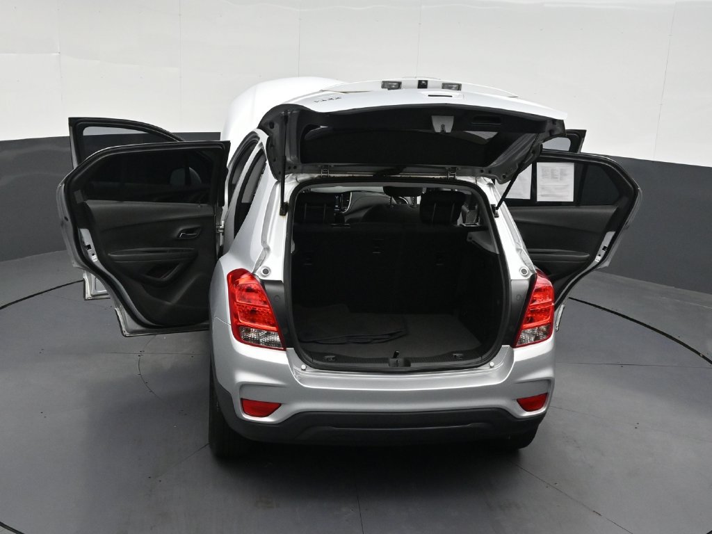 Used 2020 Chevrolet Trax LS FWD image 35