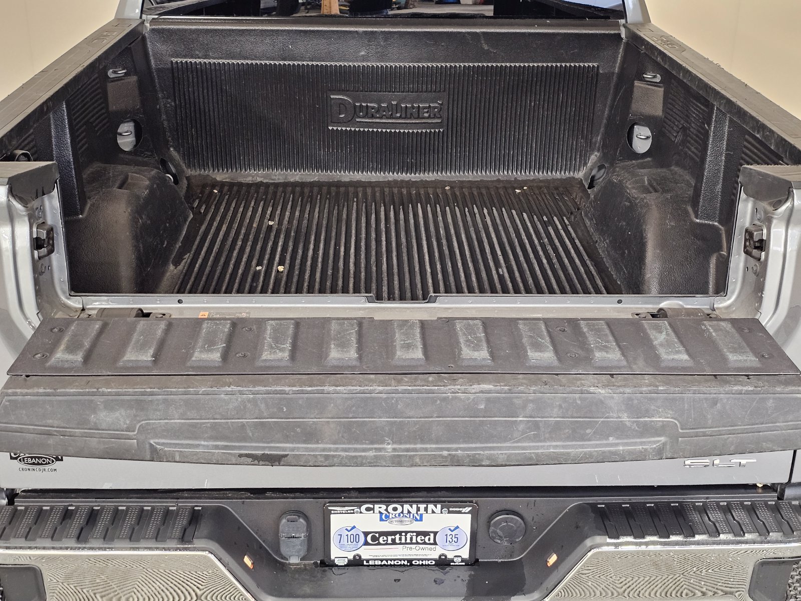 Used 2024 GMC Sierra 1500 SLT AWD/4WD image 32