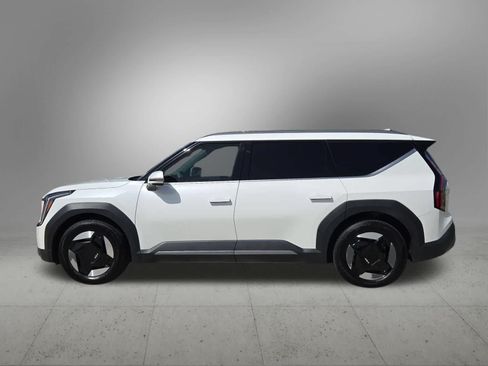 Certified 2024 Kia EV9 Wind AWD/4WD image 3