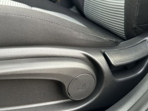 Used 2019 Hyundai Kona SE image 13