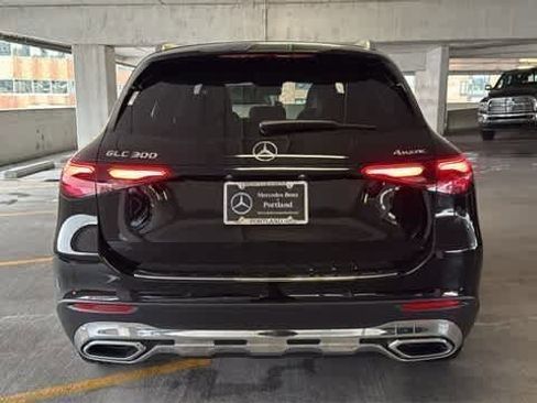 Certified 2025 Mercedes-Benz GLC 300 4MATIC image 7