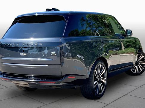 Used 2023 Land Rover Range Rover SE AWD/4WD image 12