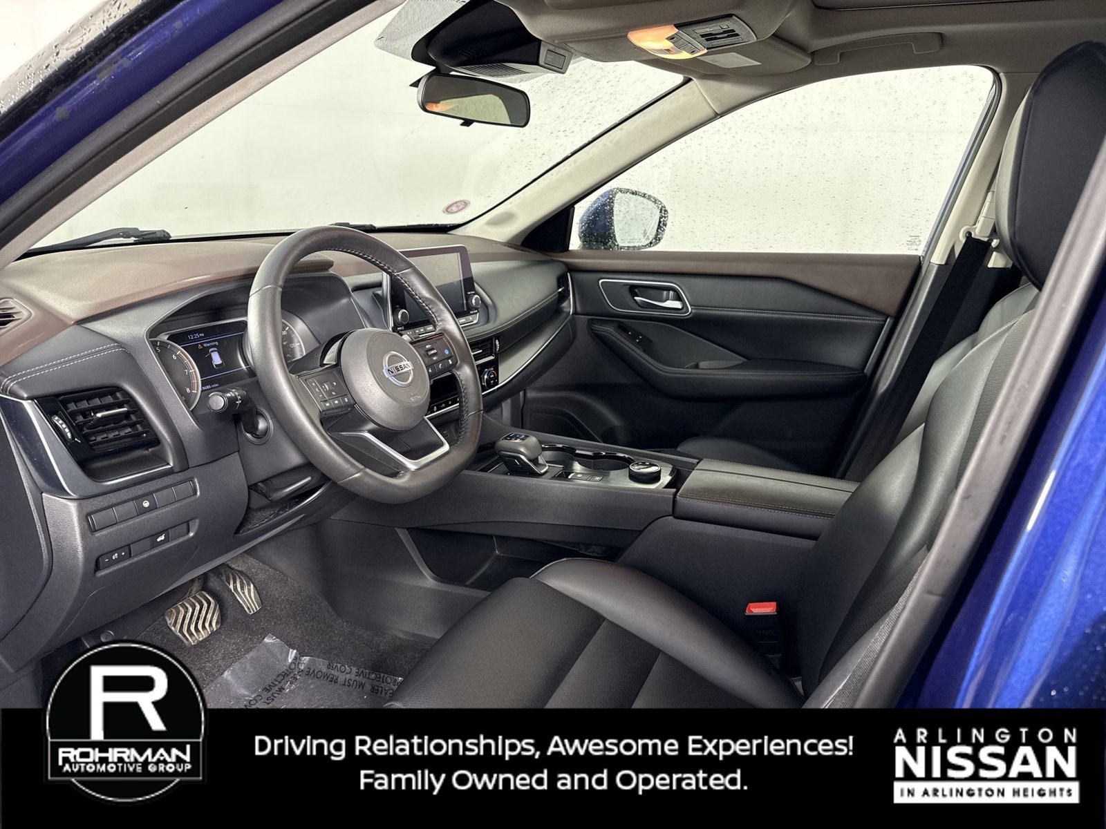 Used 2021 Nissan Rogue SV w/ Premium Package AWD/4WD image 4